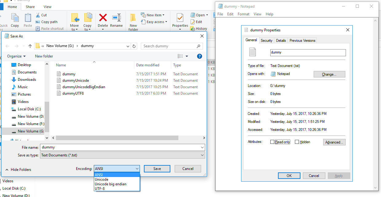 Screenshot showing file size. File explorer and notepad are open in Windows 8